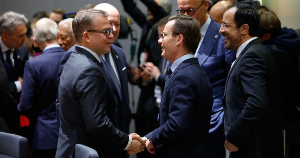 Ζητείται κοινό έδαφος απέναντι στον Τραμπ